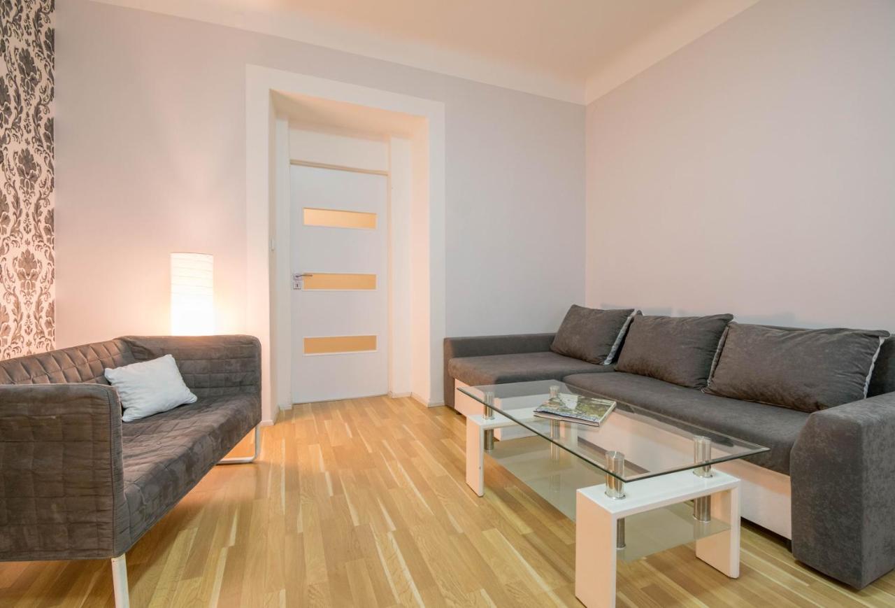 Chest Design Apartments Praga Esterno foto