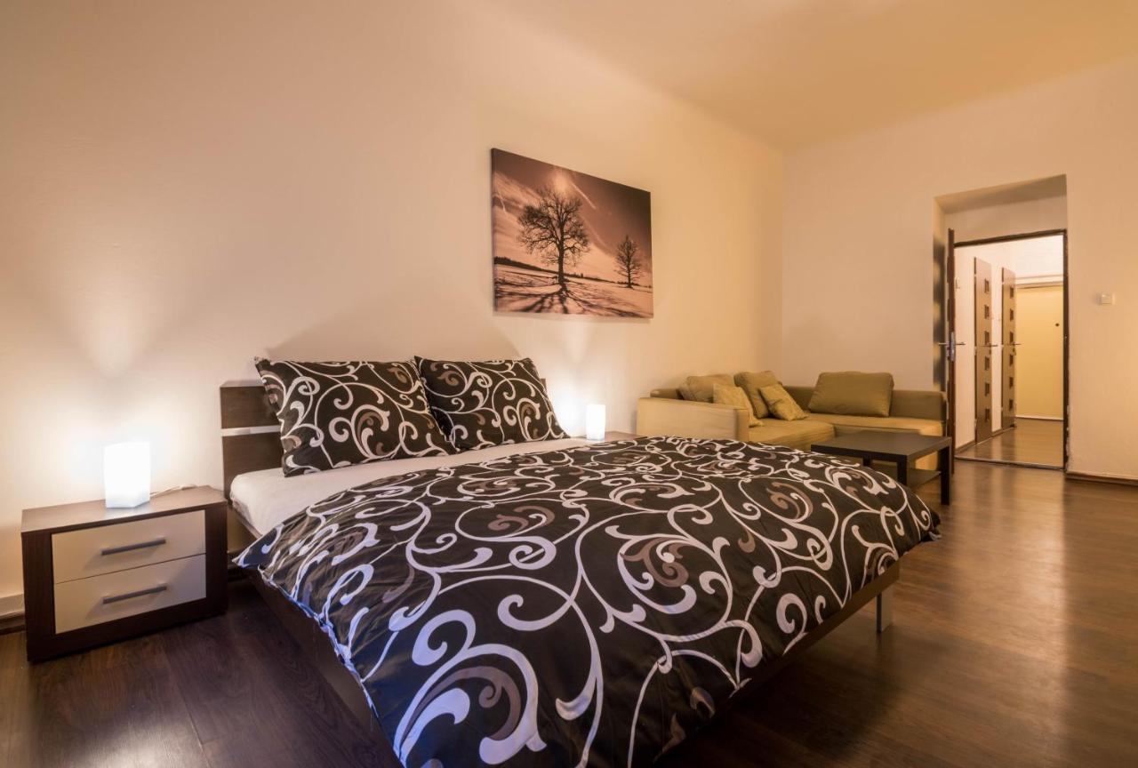 Chest Design Apartments Praga Esterno foto