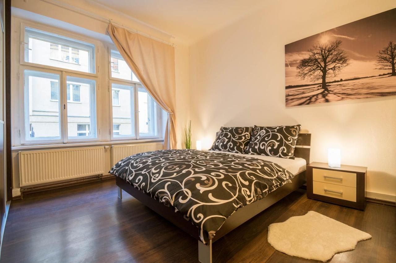 Chest Design Apartments Praga Esterno foto