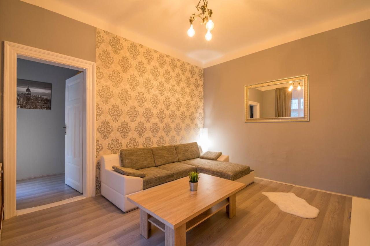 Chest Design Apartments Praga Esterno foto