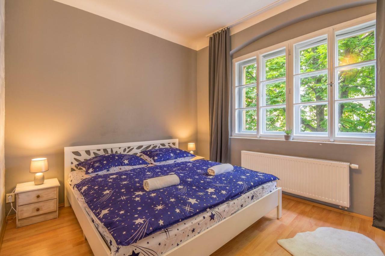 Chest Design Apartments Praga Esterno foto