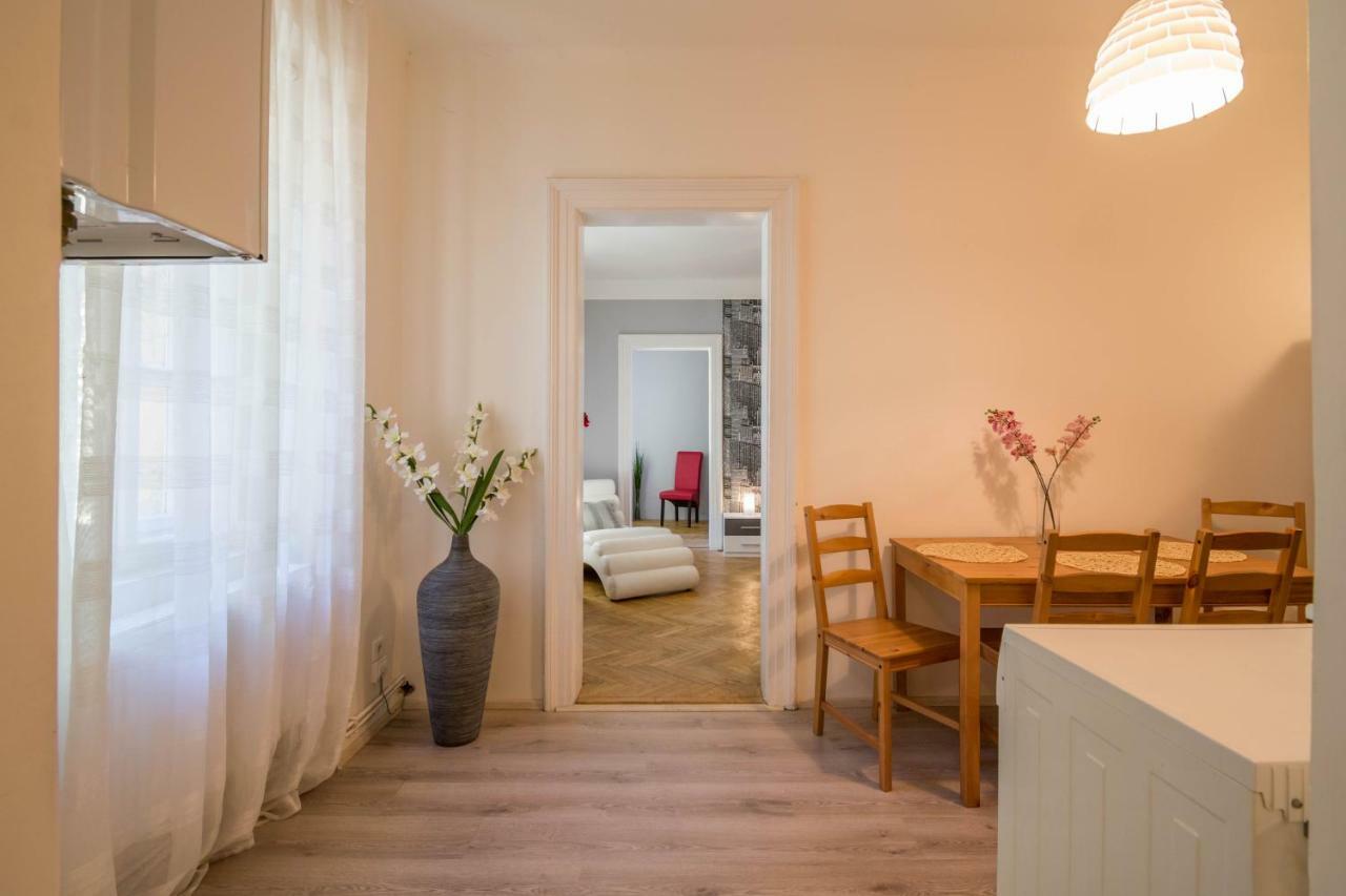 Chest Design Apartments Praga Esterno foto